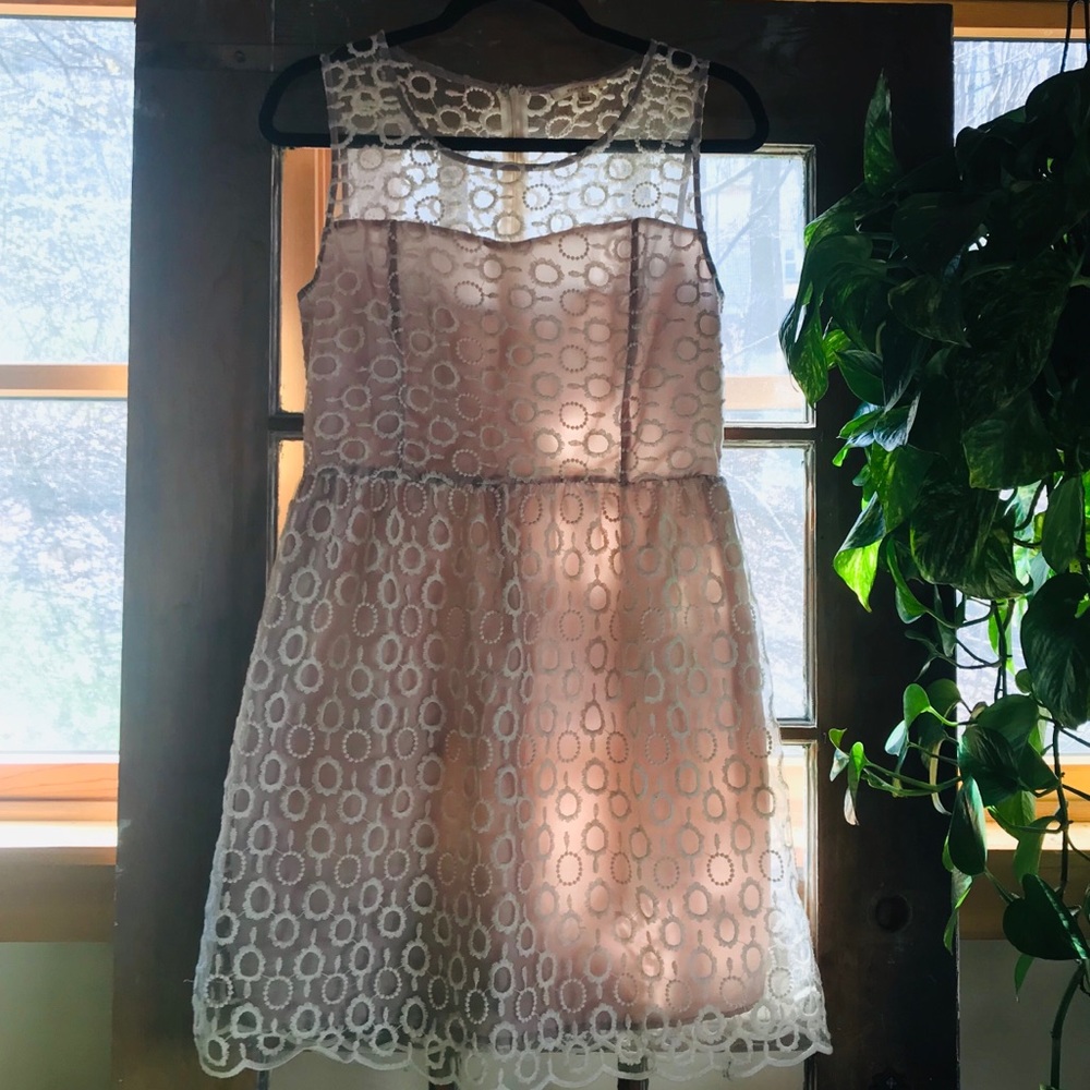 Embroidered tea dress - Picture 4 of 4